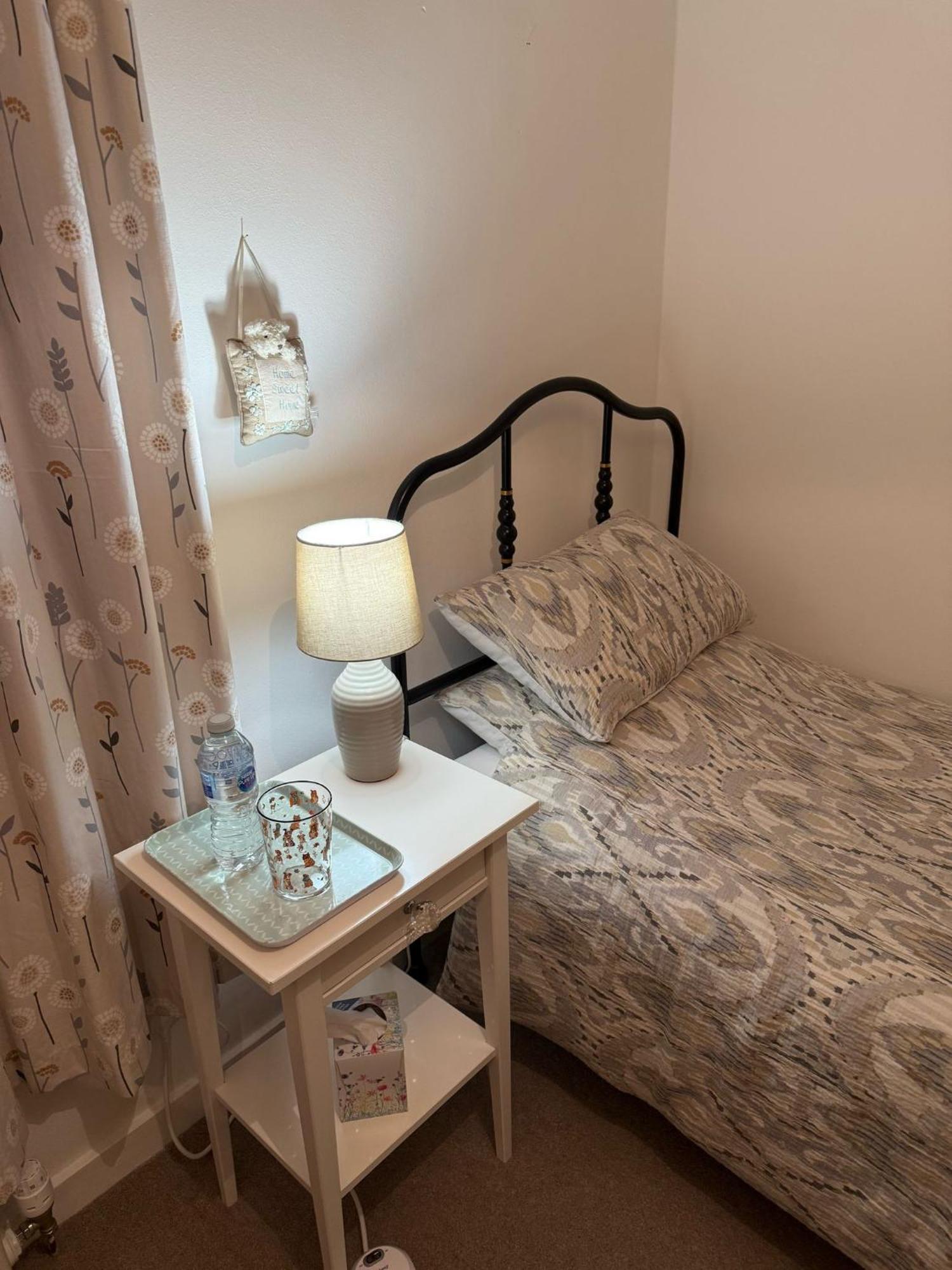 Single Room With Beautiful Garden Edynburg Zewnętrze zdjęcie